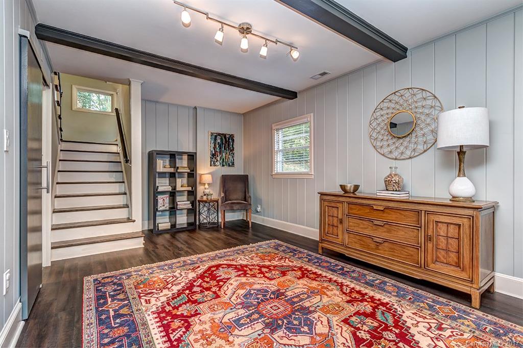 Country Club Heights - Residential