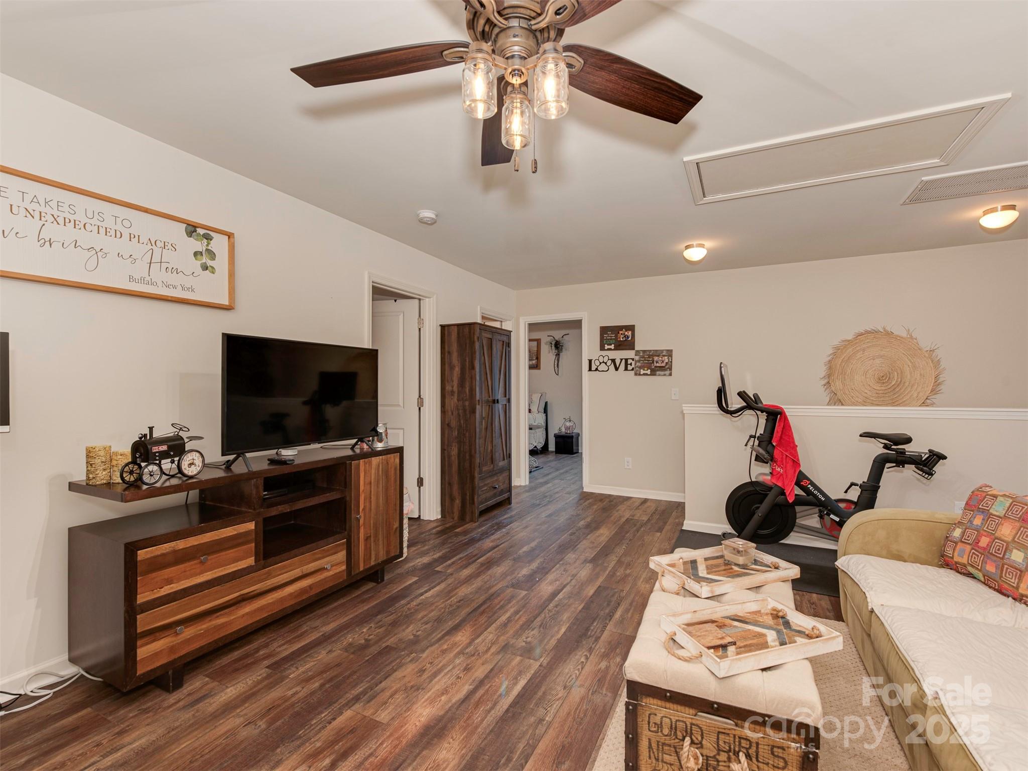 Huntley Glen - Residential