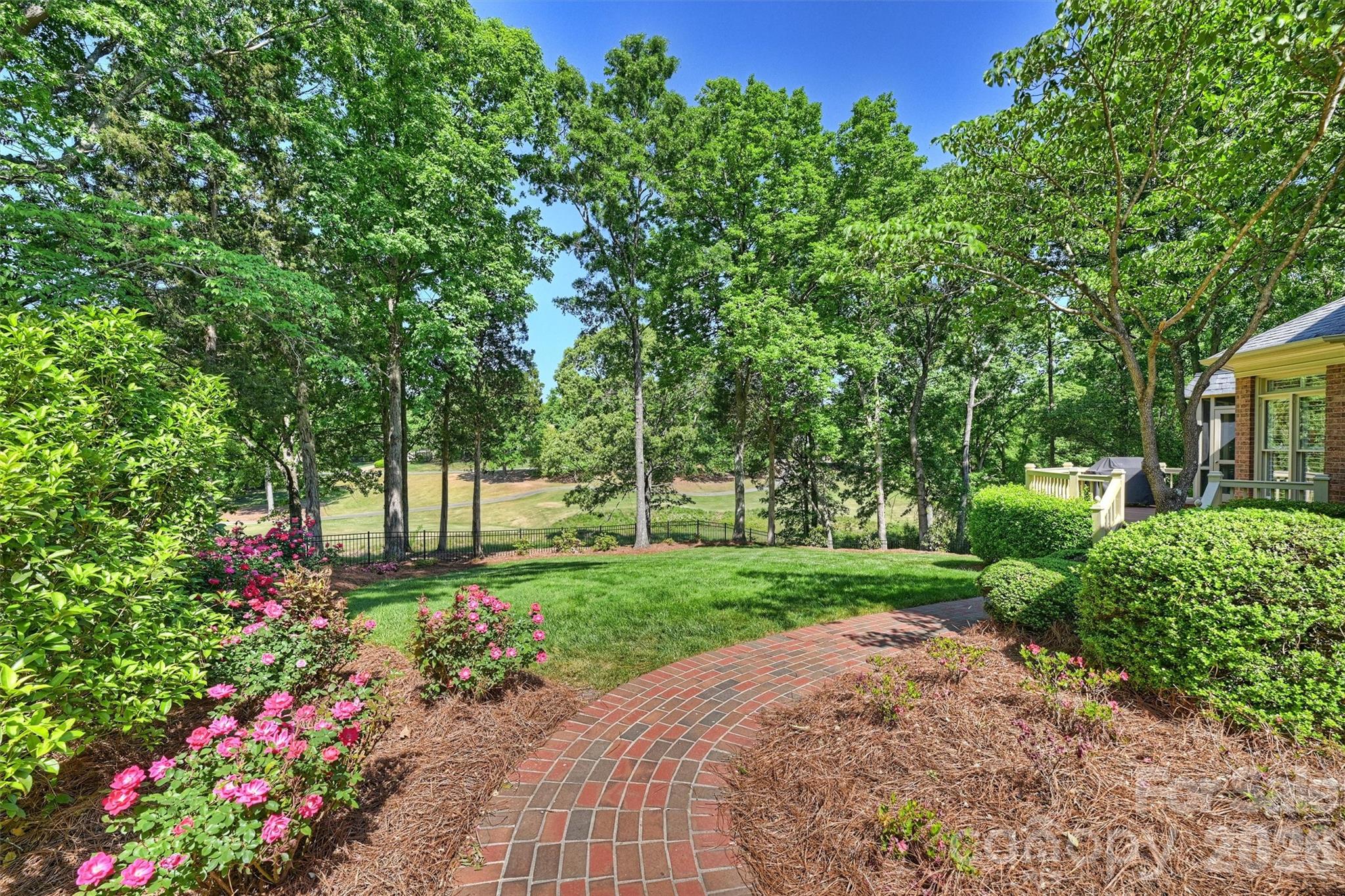 Piper Glen - Residential