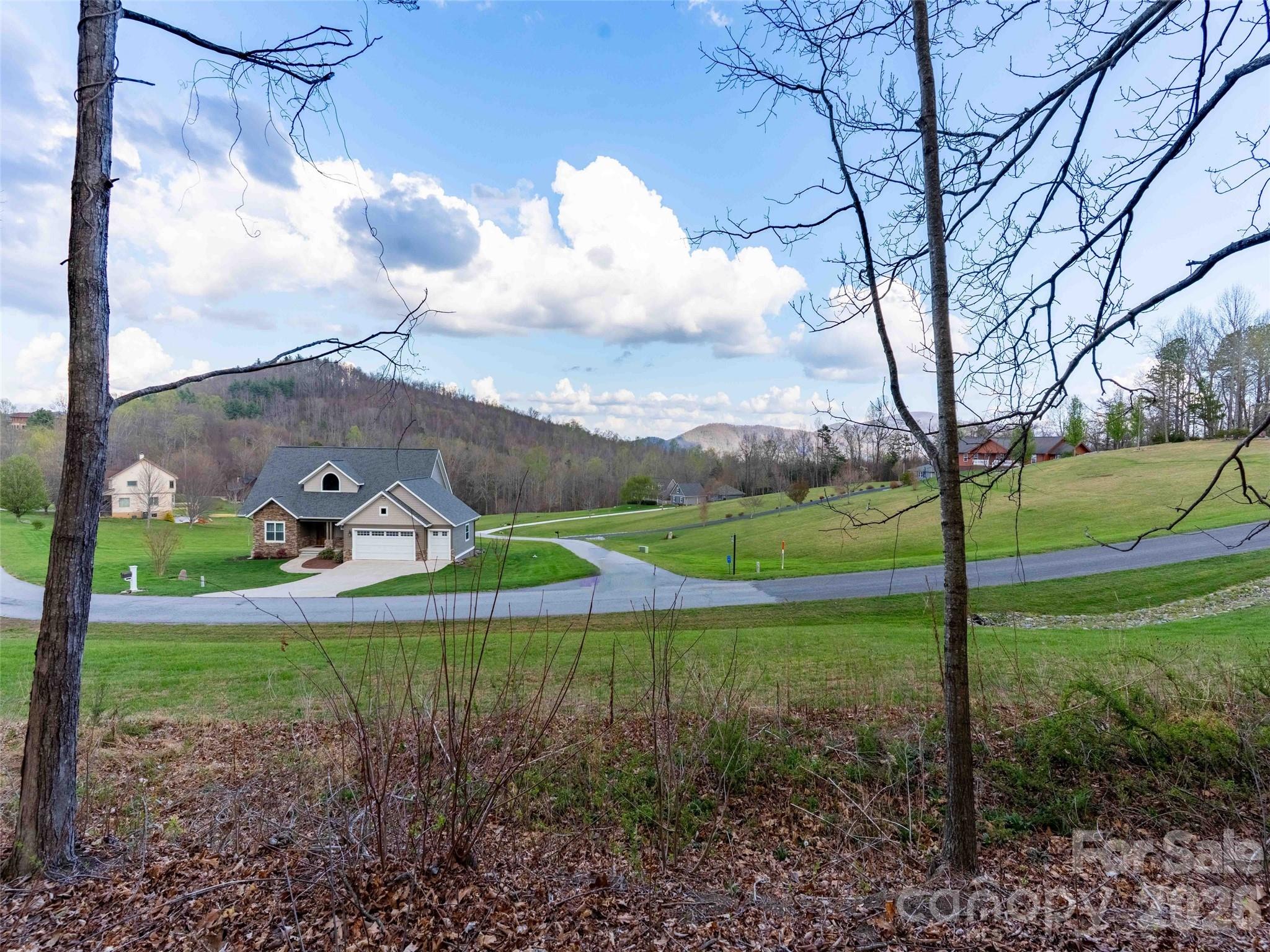 340 Grand Oaks Drive