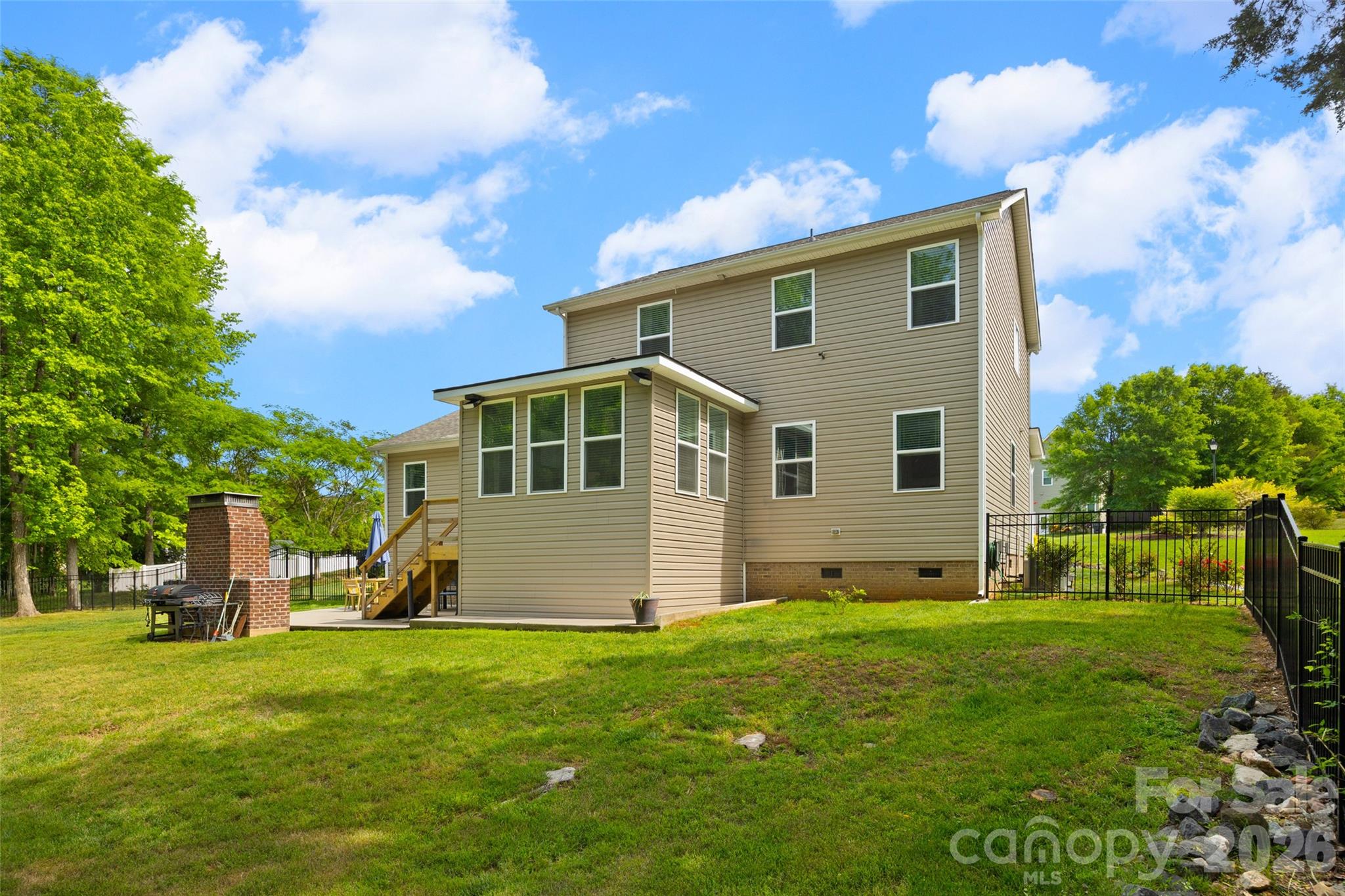 Stonetrace - Residential