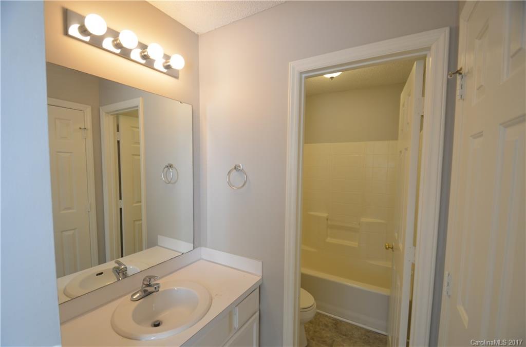 Martin Lakes - Residential Lease