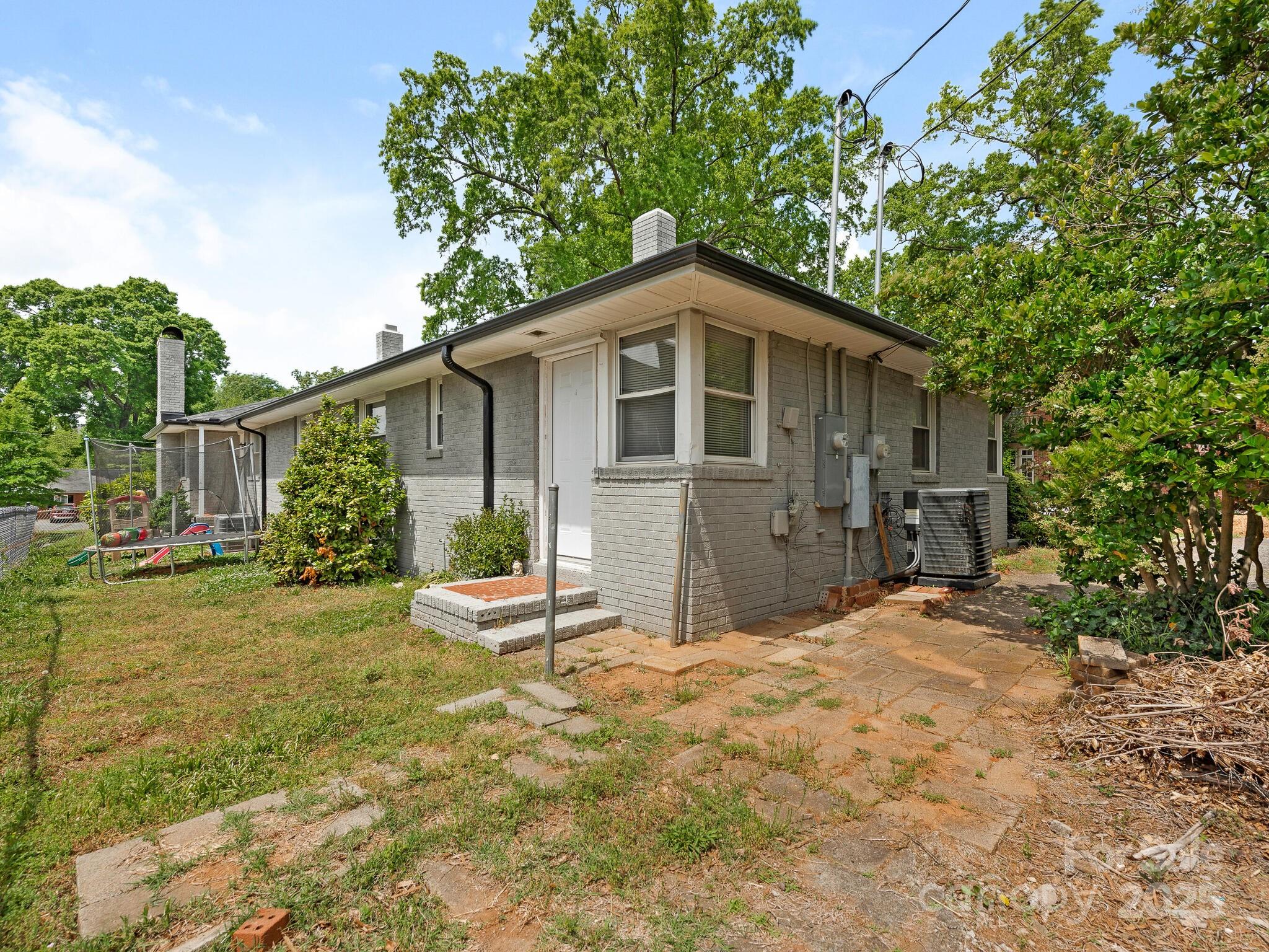 Myers Park - Residential Income