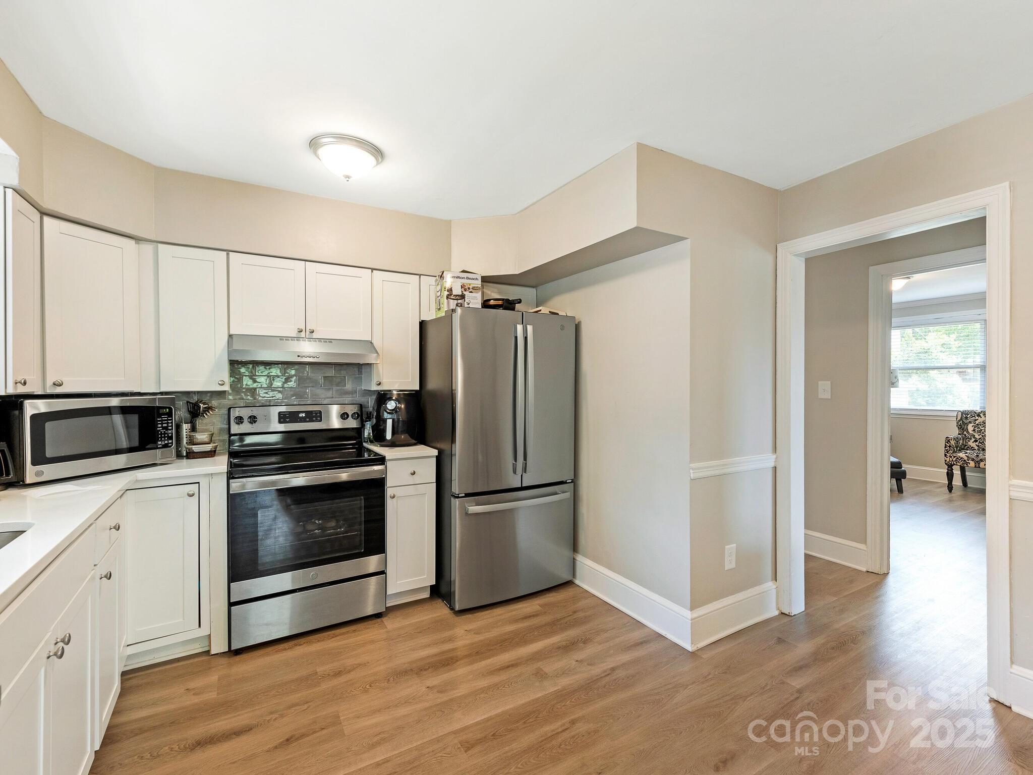 1301 S Kings Drive