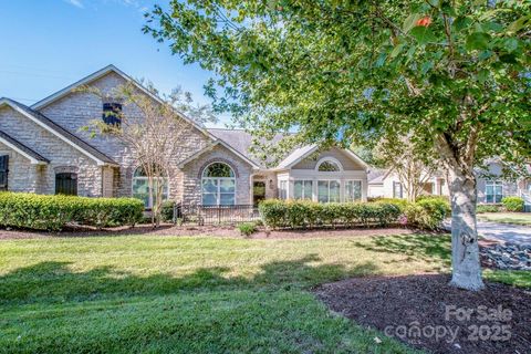 Photo of 4733 Polo Gate Boulevard, Charlotte, NC 28216 (MLS # 4310478)
