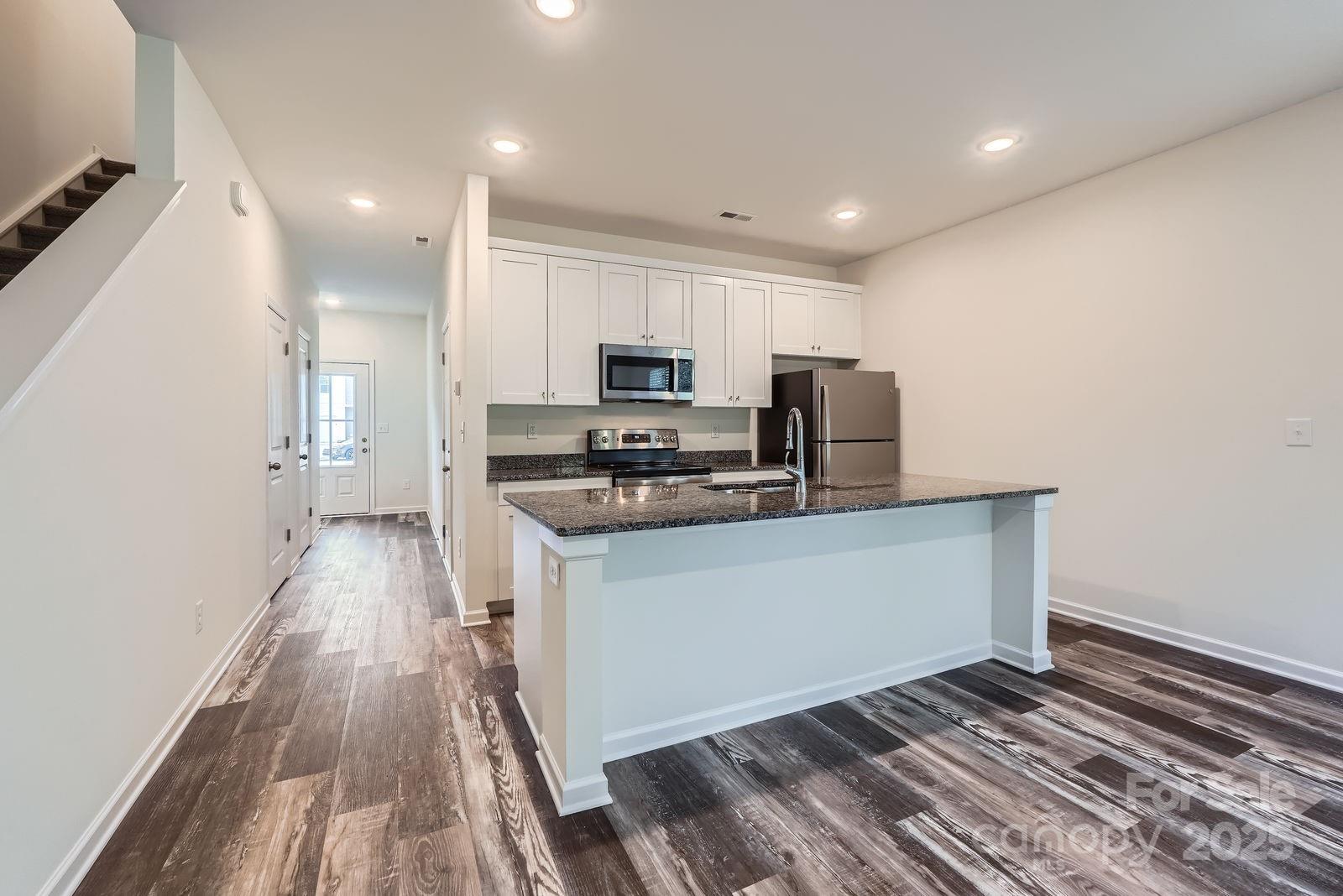 108 Blakeslee Court