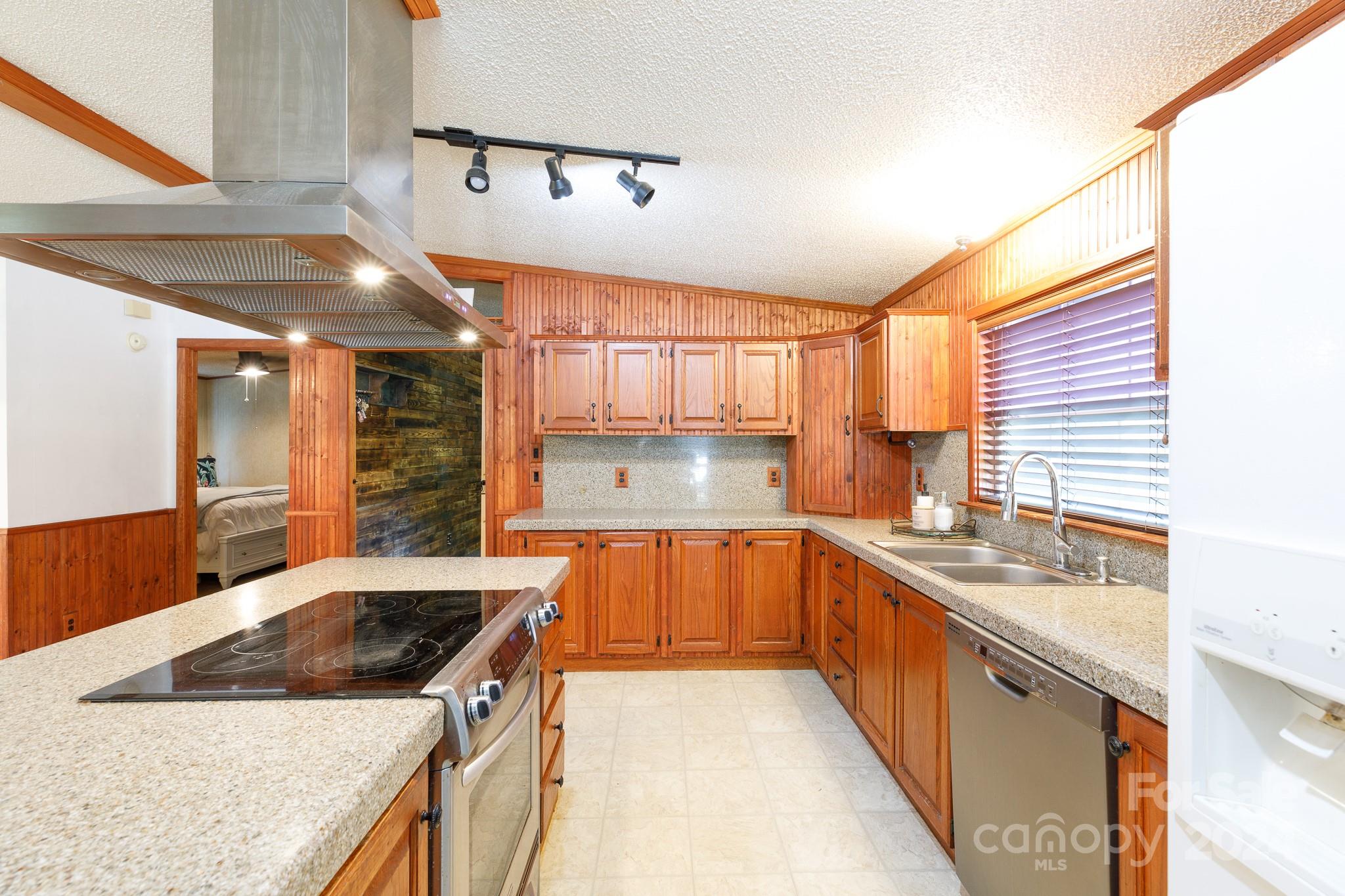 Ridgewood - Residential