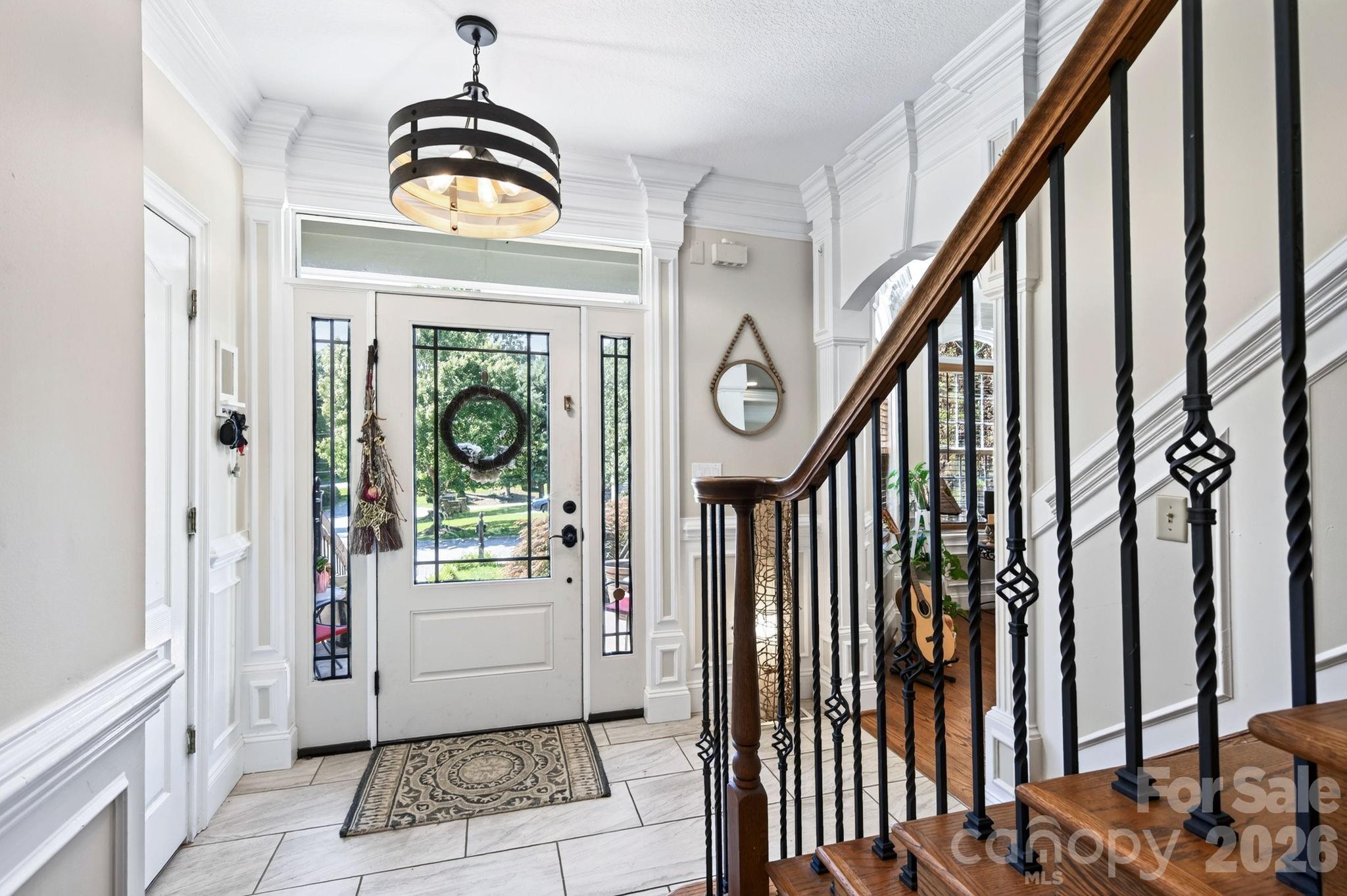 73 Rose Of Sharon Way