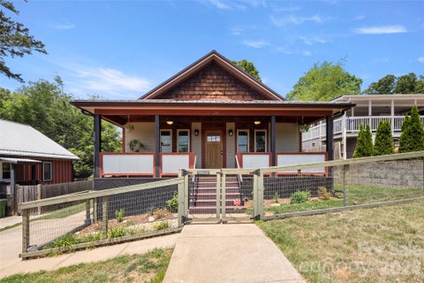 Photo of 190 Joyner Avenue, Asheville, NC 28806 (MLS # 4380603)