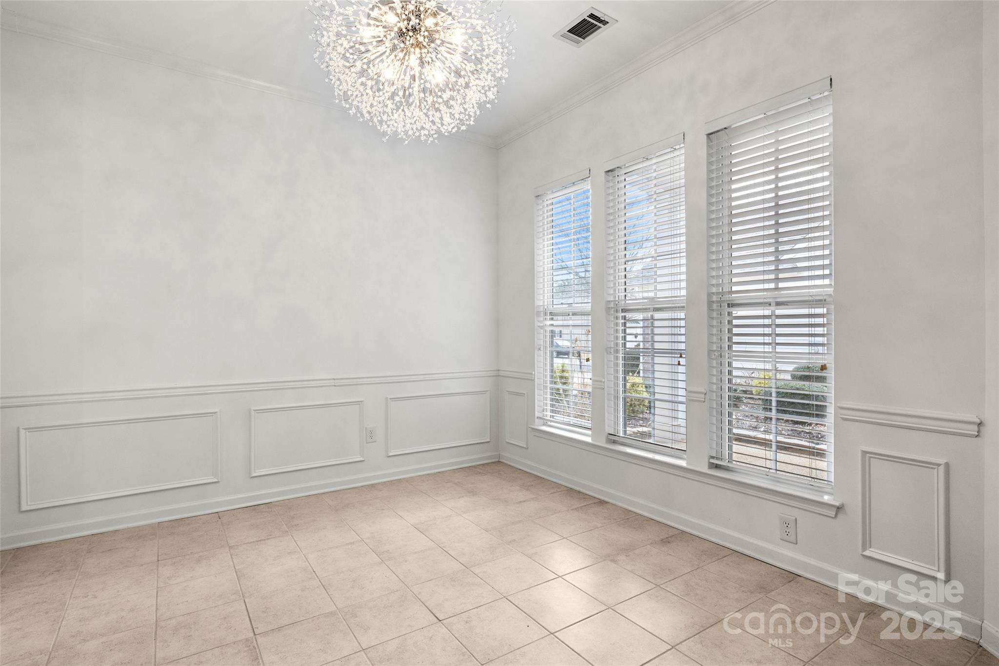 52538 Winchester Street