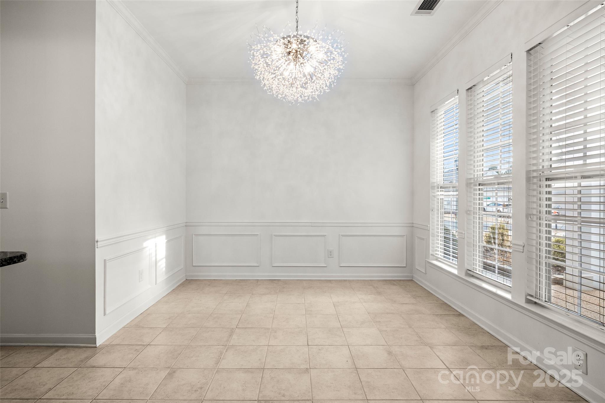 52538 Winchester Street