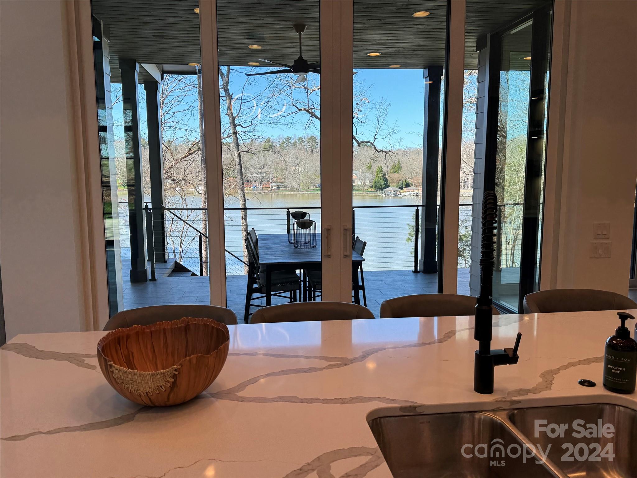 McLean Hunts Point - Residential