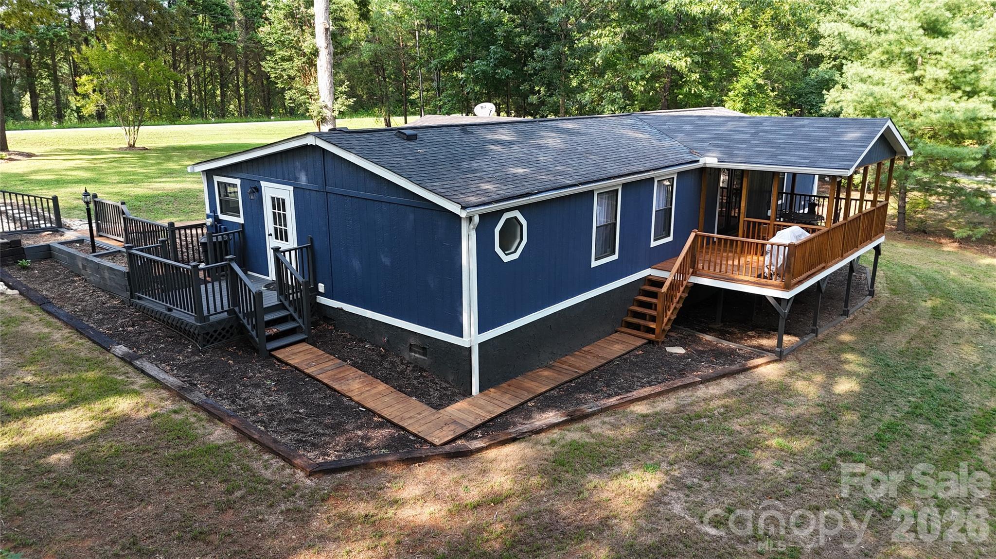 1120 Sandy Plains Road