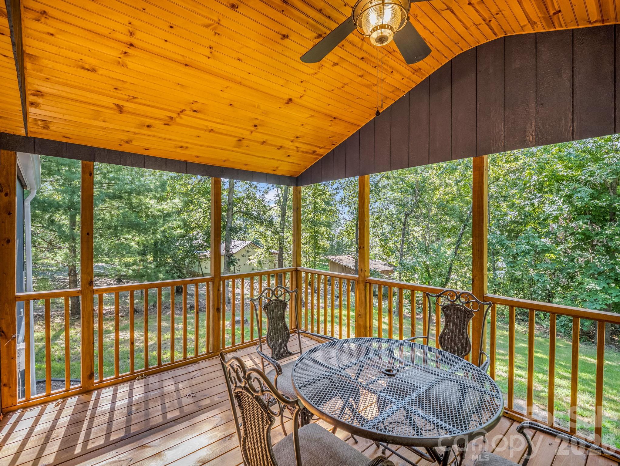 1120 Sandy Plains Road