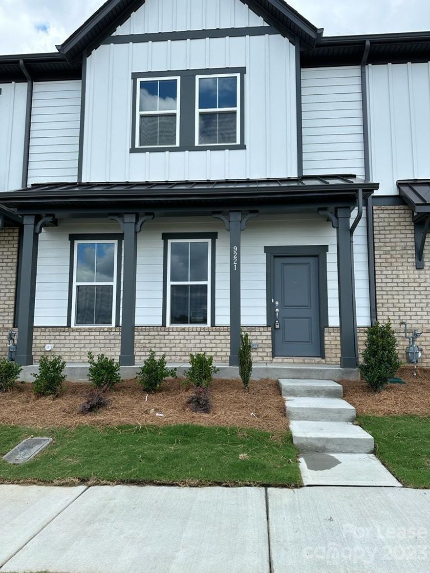 Brand new Two-story 3 bed, 2.5 bath, townhome in Harrisburg, NC available for rent. main floor features open-concept kitchen with a walk-in pantry and casual dining area. A spacious gathering area at the front of the home and a convenient half bath. The second floor offers an inviting layout that includes a sizable study at the top of the stairs, perfect for working from home. All three bedrooms, including the deluxe owner's suite, are found on the second floor along with the conveniently located laundry room and secondary bath.
Rear 2-car garage. Must see!