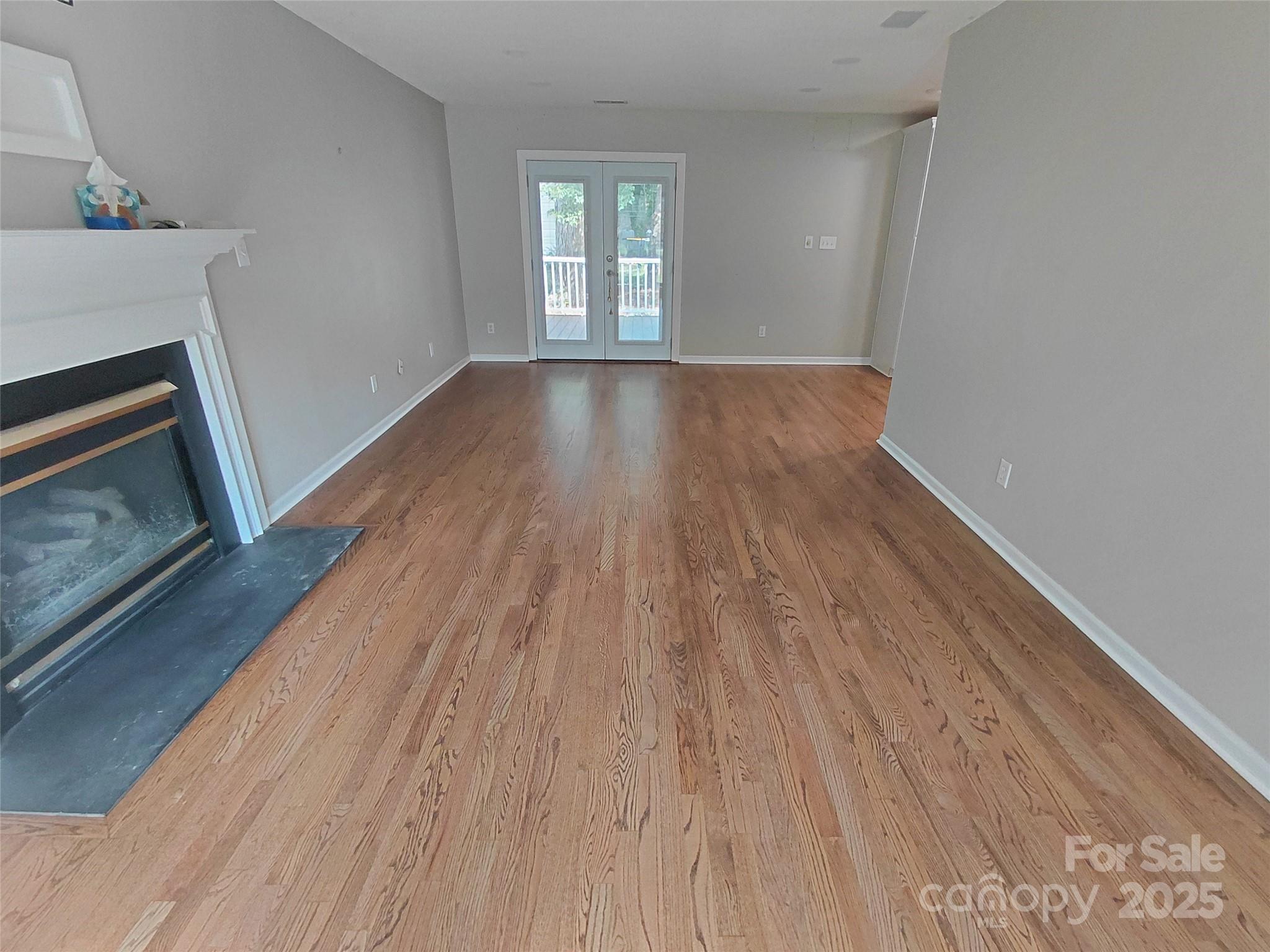 2011 Redwood Drive