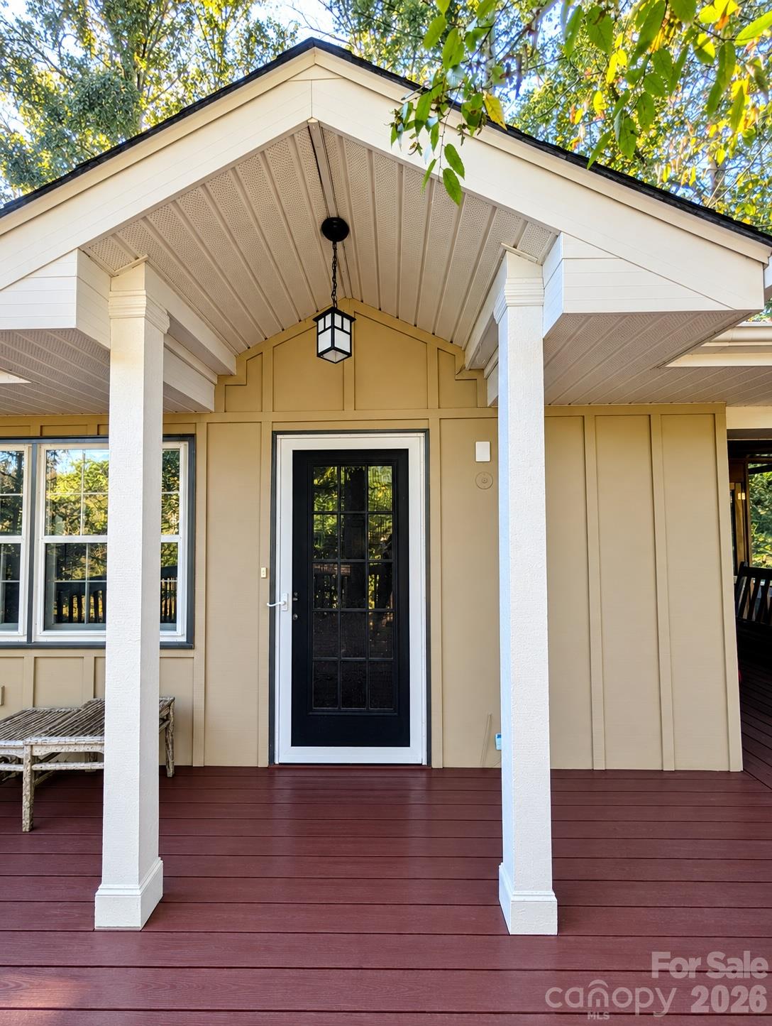 8 Riverbend Drive