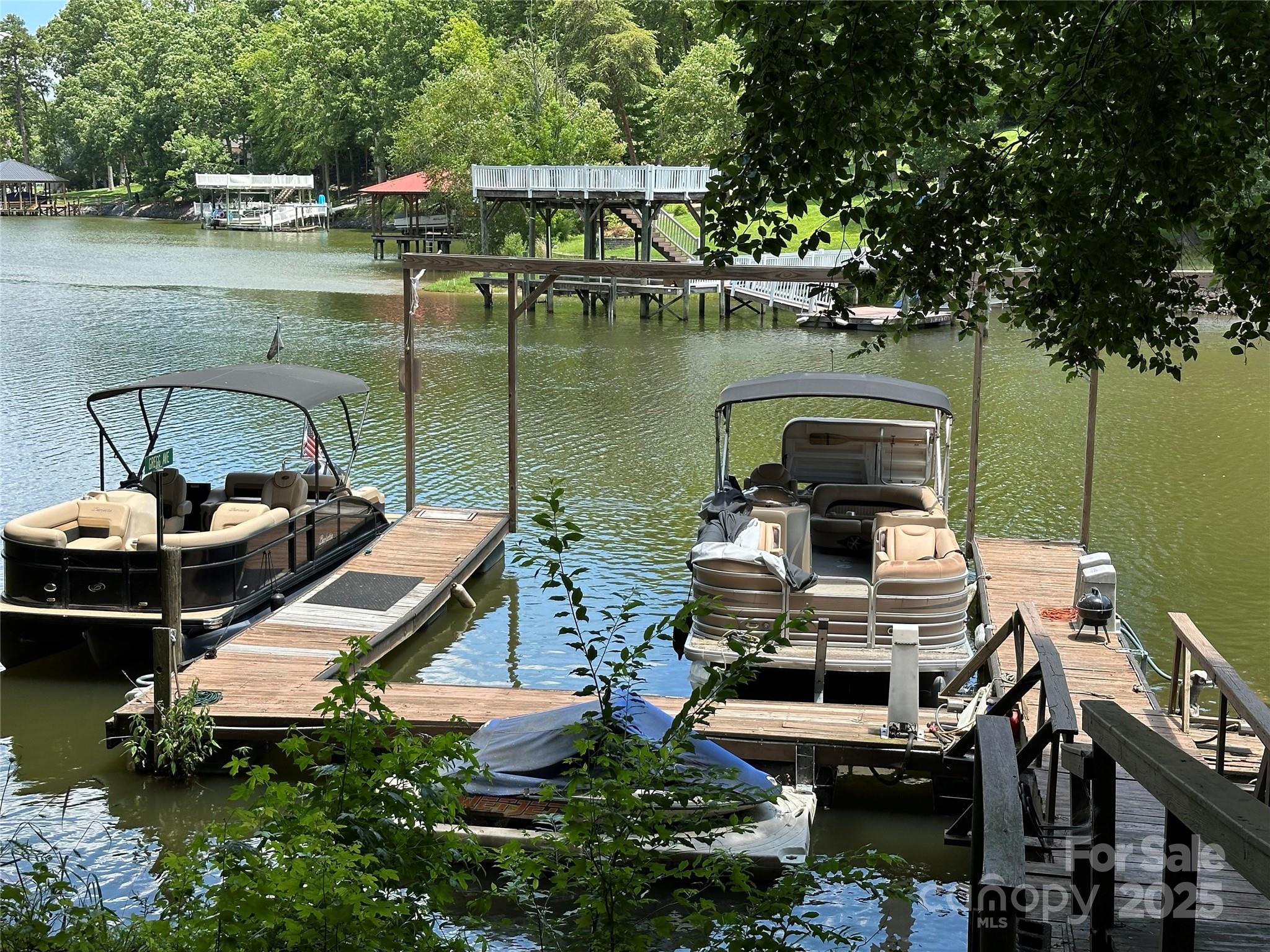 The Lake Villas - Residential