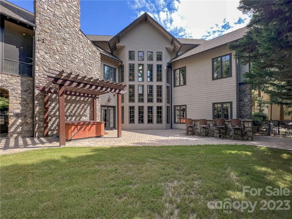 The Palisades - Residential