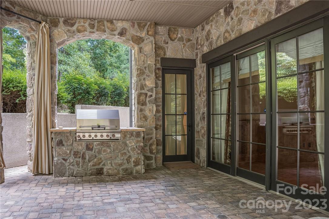 The Palisades - Residential