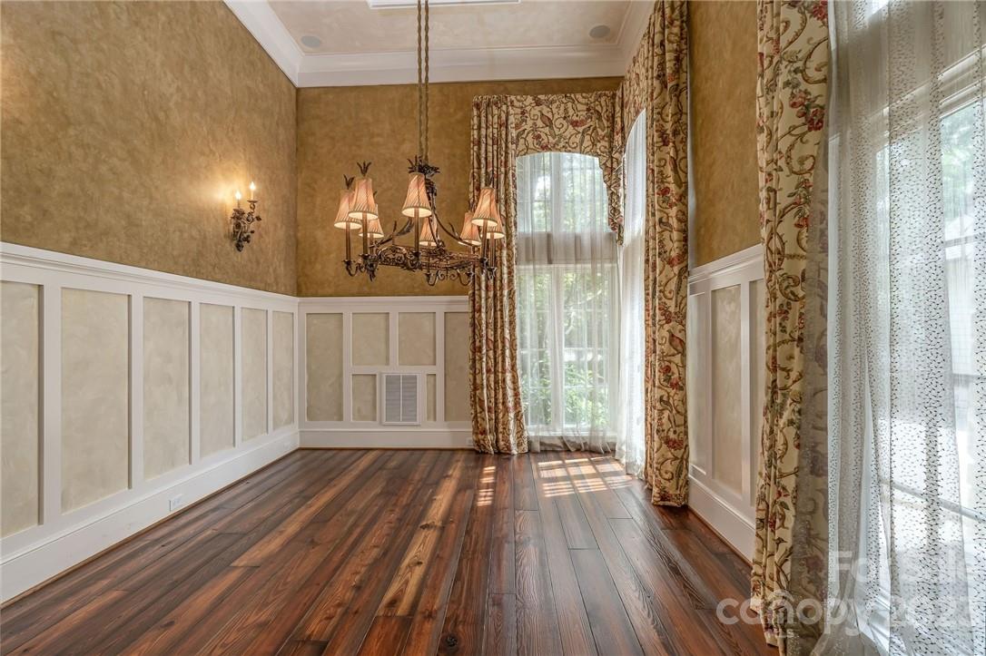 The Palisades - Residential