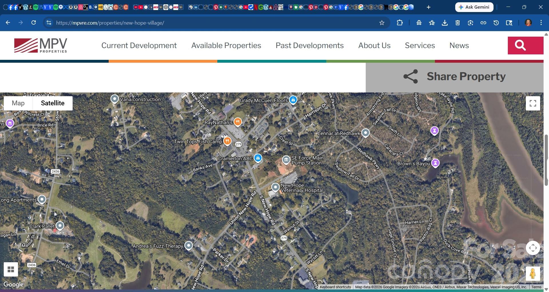 Main image without alt text