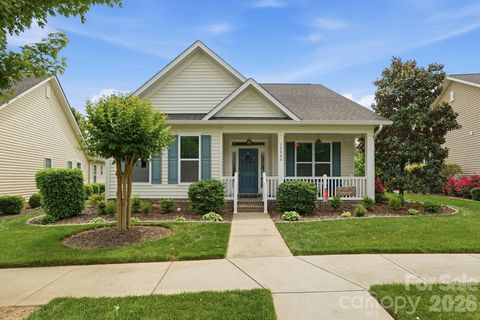 Photo of 18006 Coulter Parkway, Cornelius, NC 28031 (MLS # 4381052)