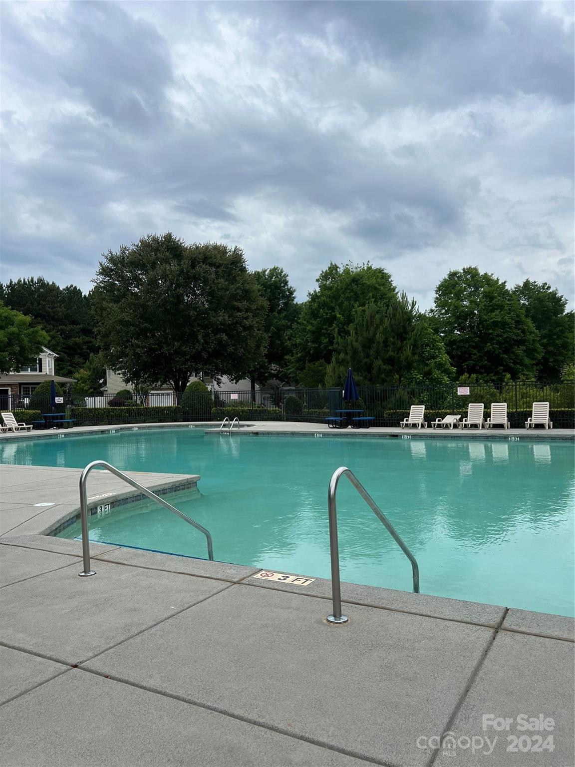 Ridge Pointe - Residential