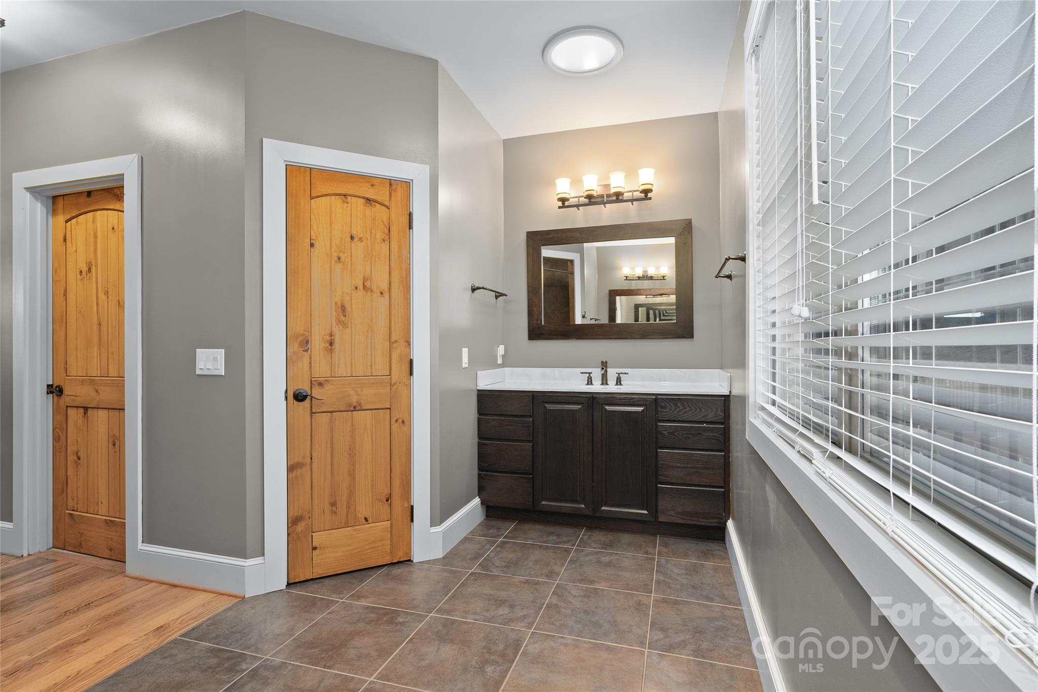 Wolf Shoals - Residential