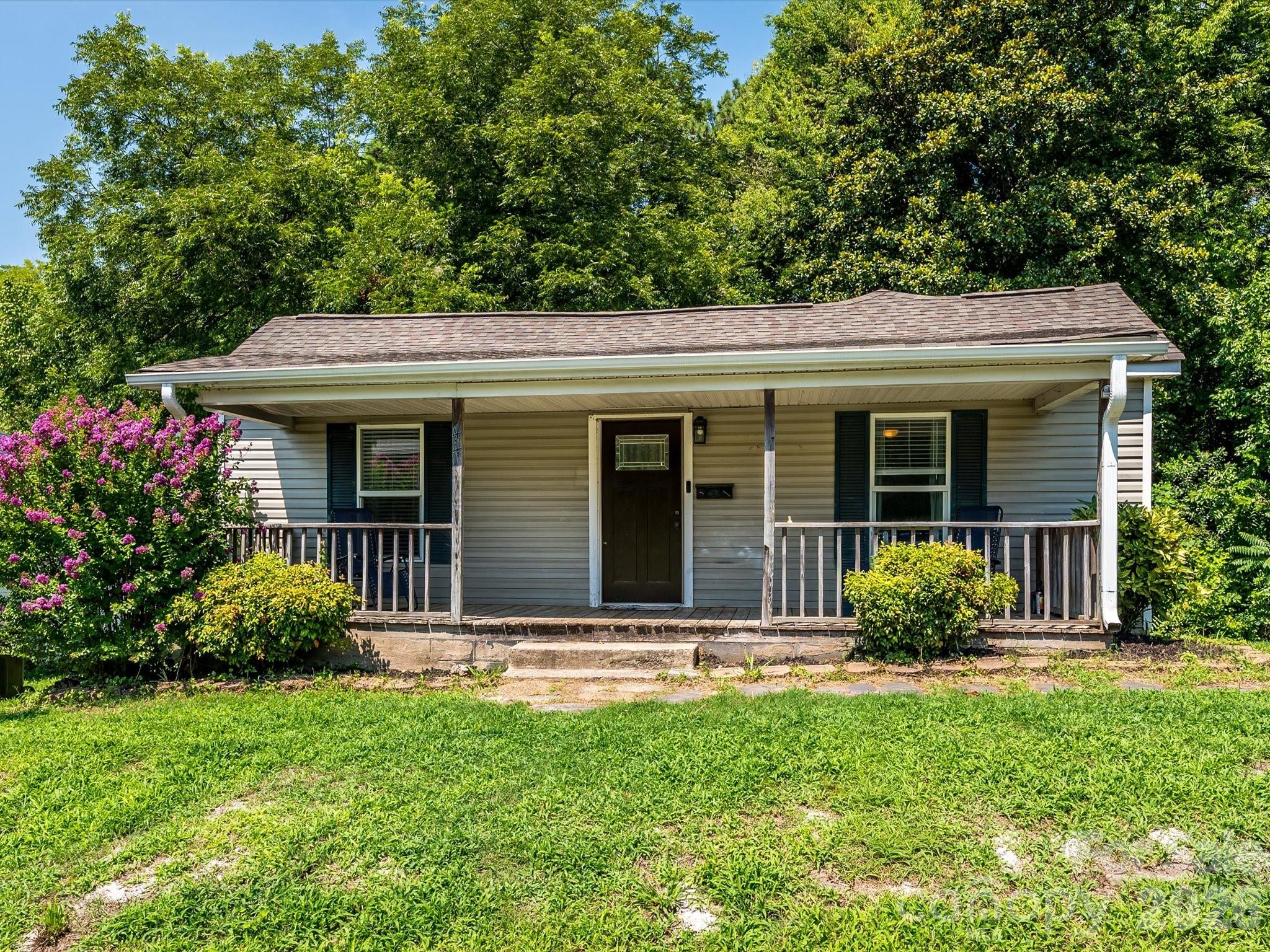 44 Fenix Drive SW