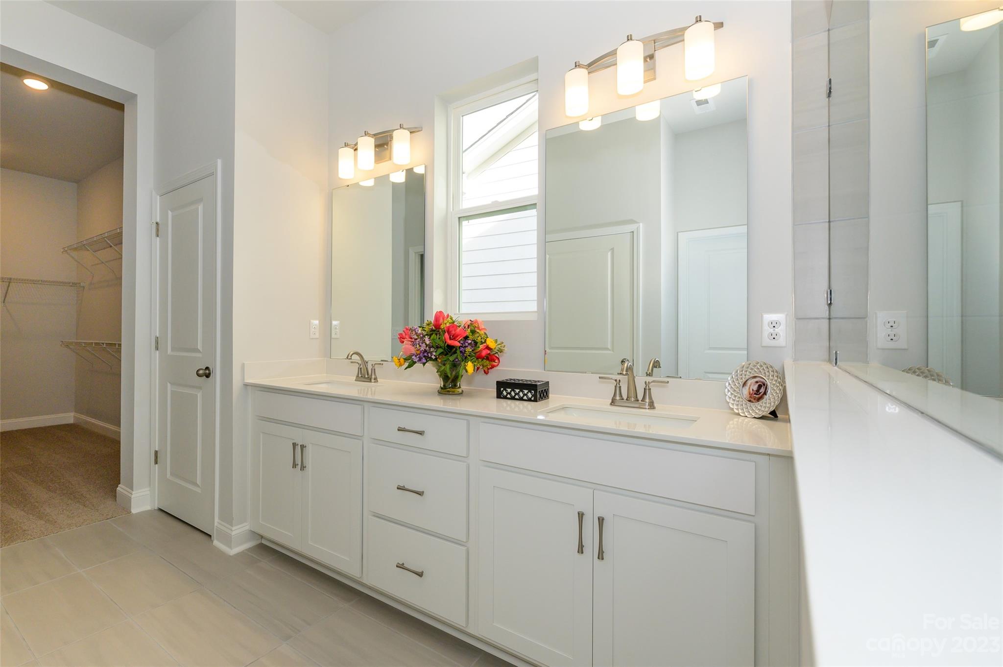 Encore At Streamside - Residential