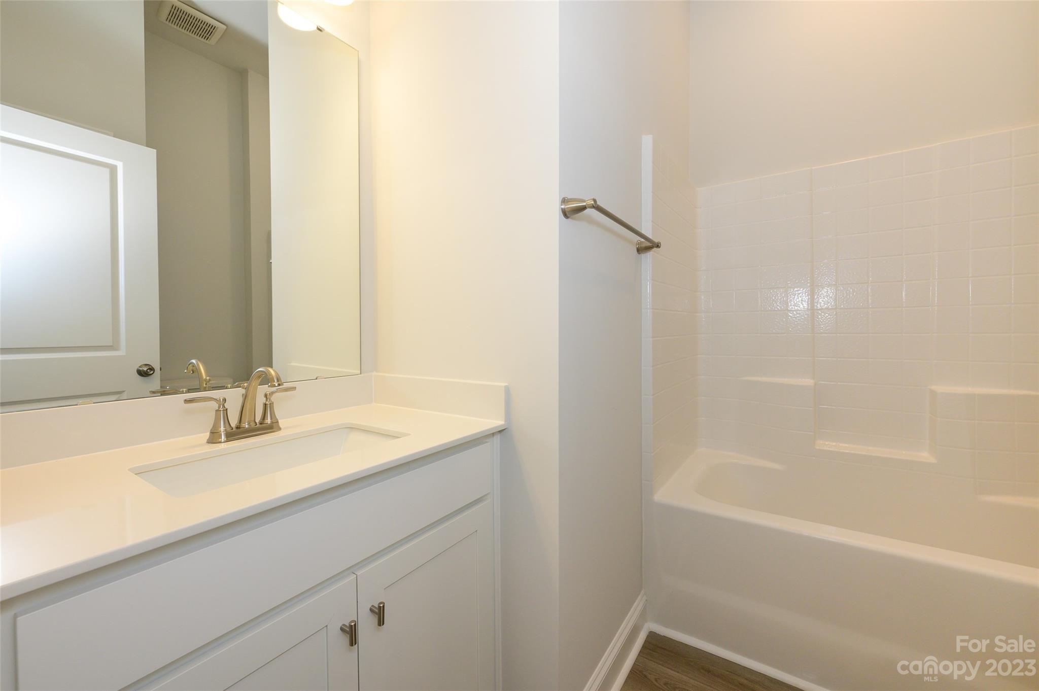 Encore At Streamside - Residential