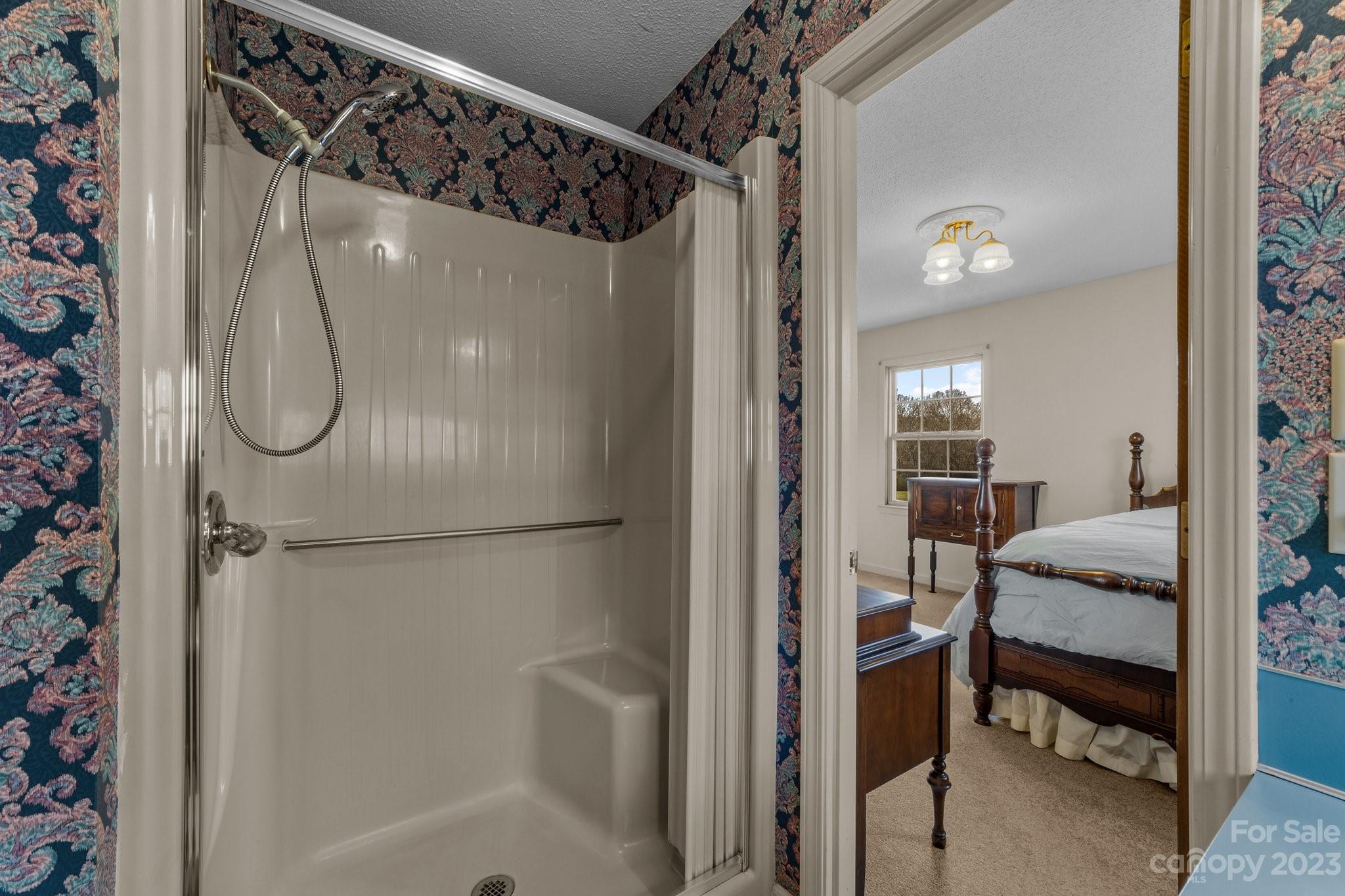 Carolando - Residential