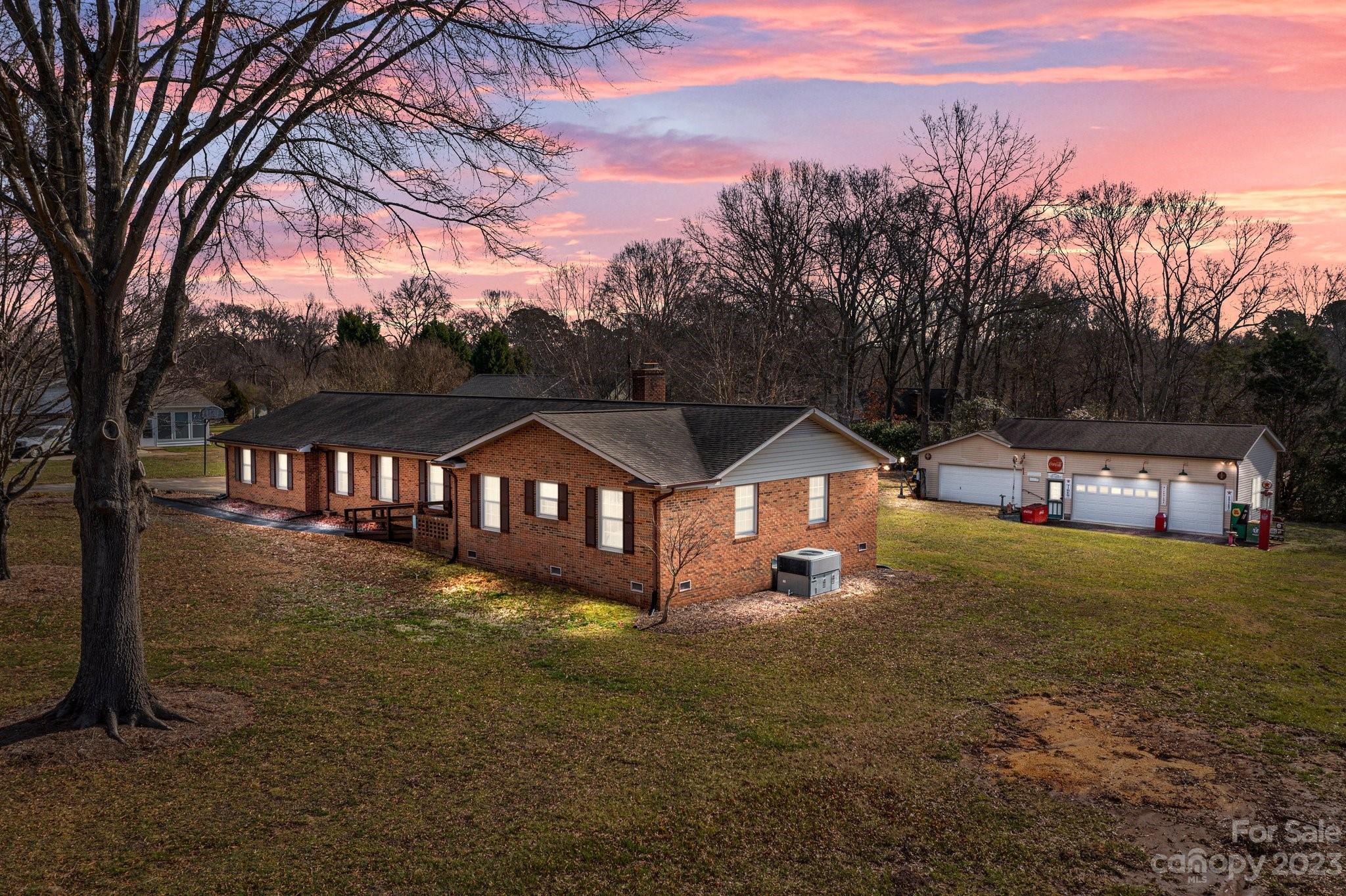 Carolando - Residential