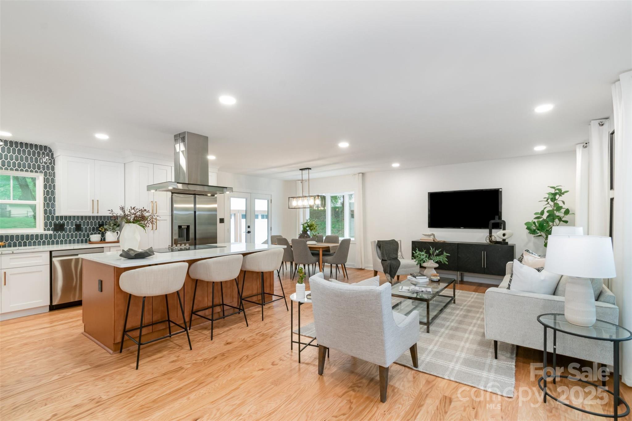 437 Chadmore South Drive