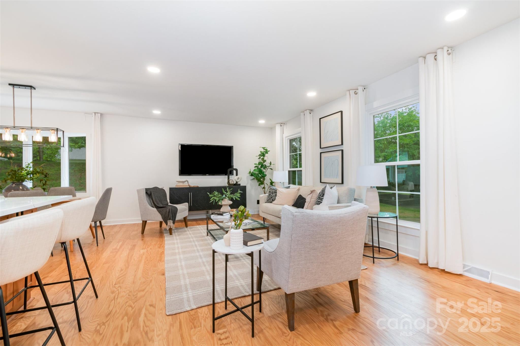 437 Chadmore South Drive