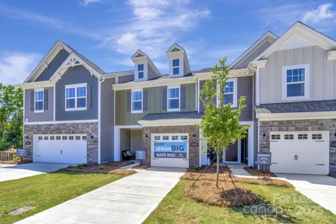 Photo of 747 Lock Haven Drive NW, Concord, NC 28027 (MLS # 4326438)