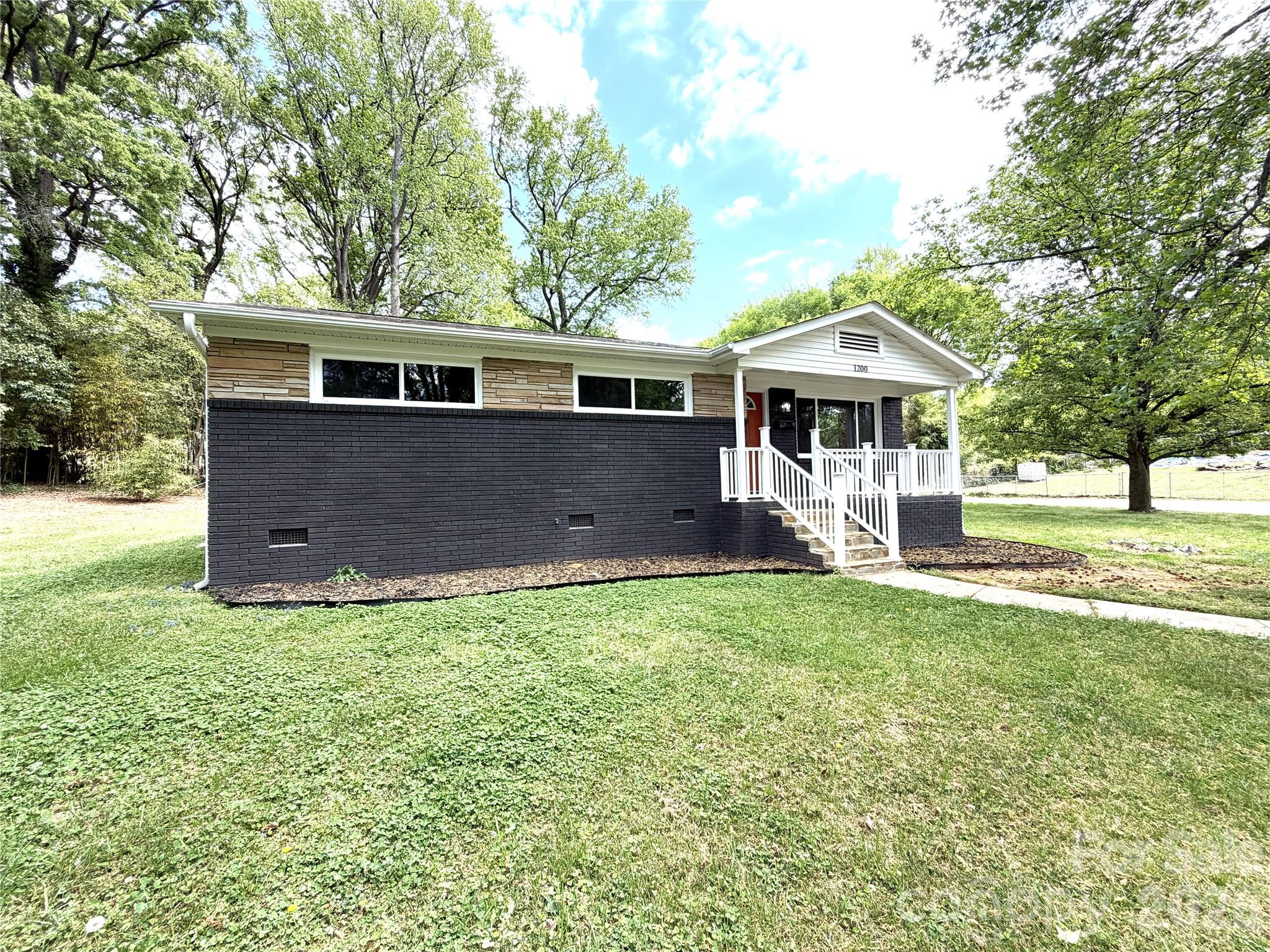 1200 Weststone Drive