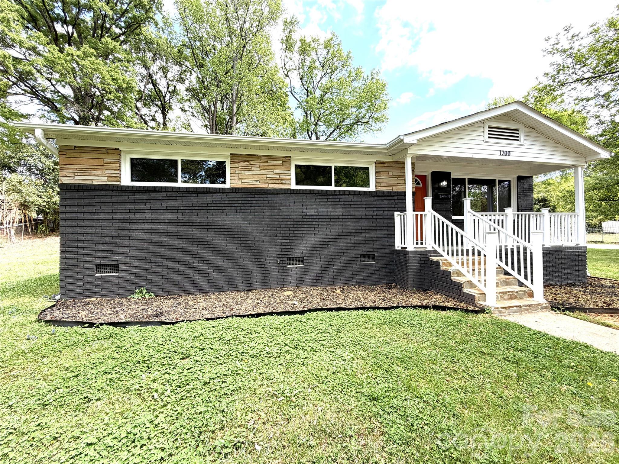 1200 Weststone Drive