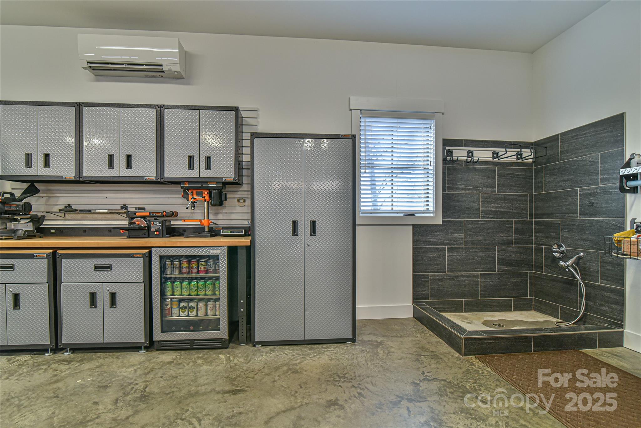 High Hickory - Residential