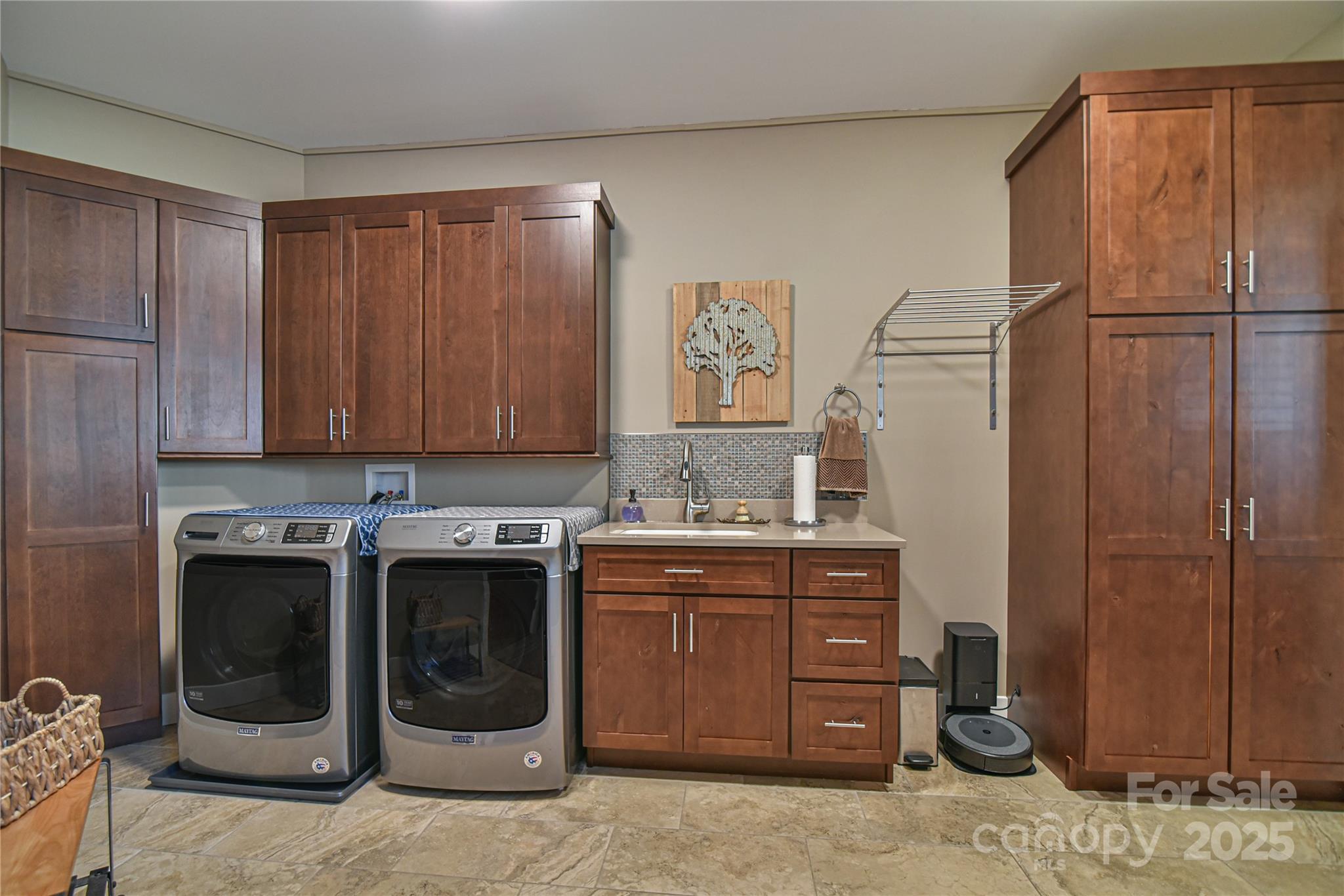 High Hickory - Residential