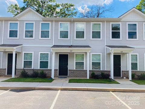 107 Villa Lane Lincolnton NC 28092