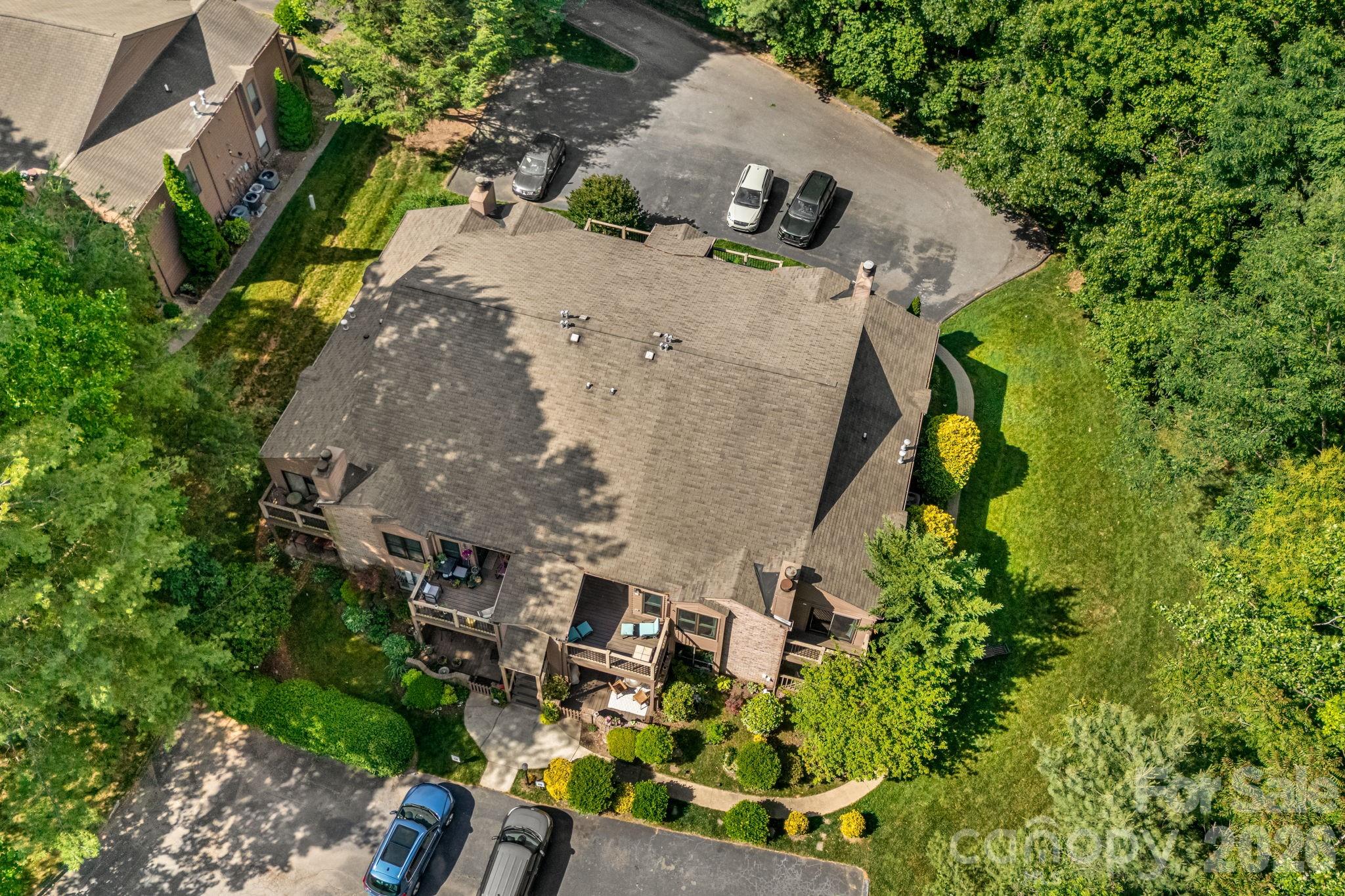 Ravencroft Condominiums - Residential