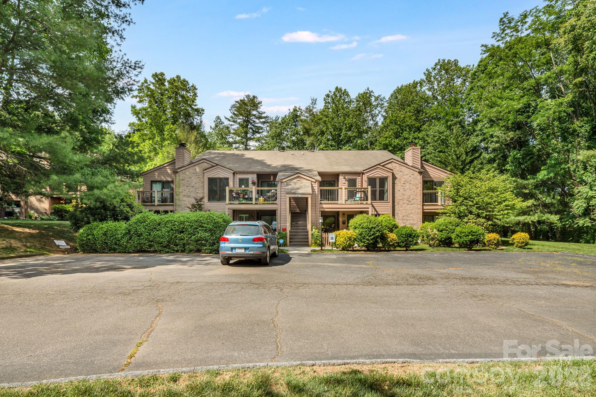 Ravencroft Condominiums - Residential