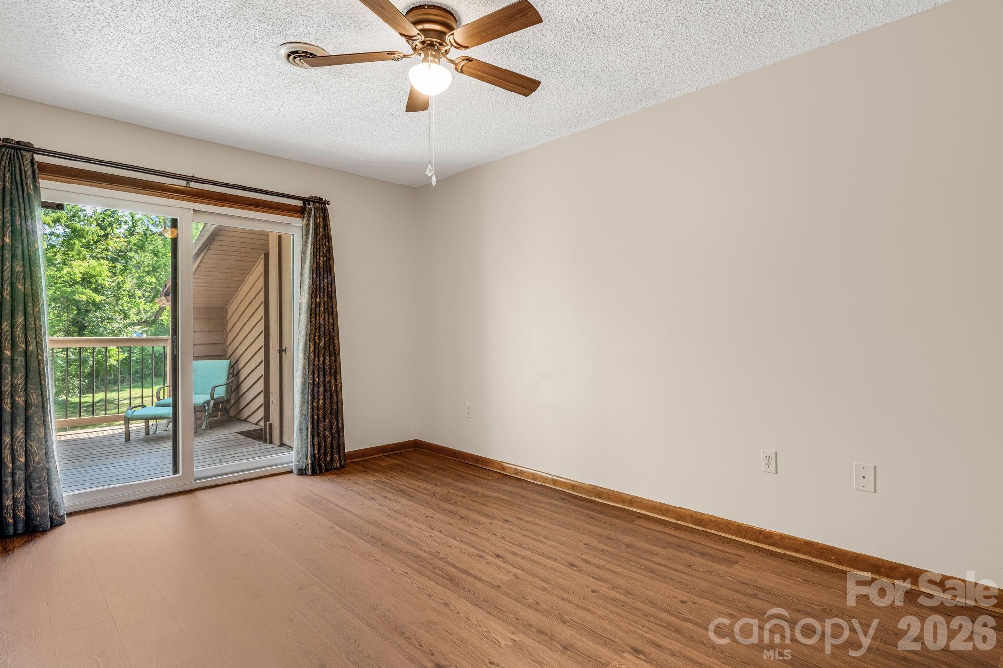 Ravencroft Condominiums - Residential