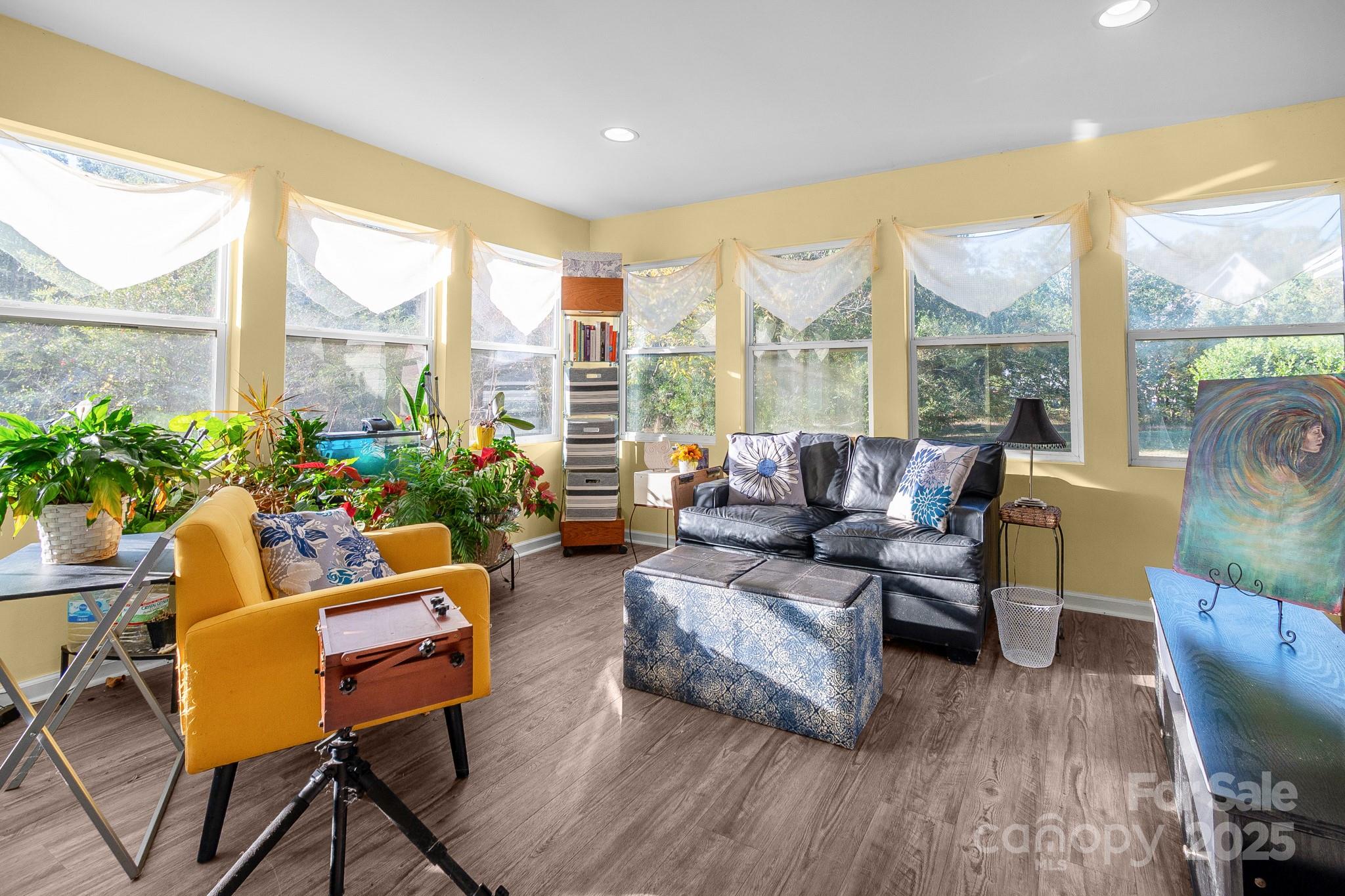 1115 Jamestowne Drive