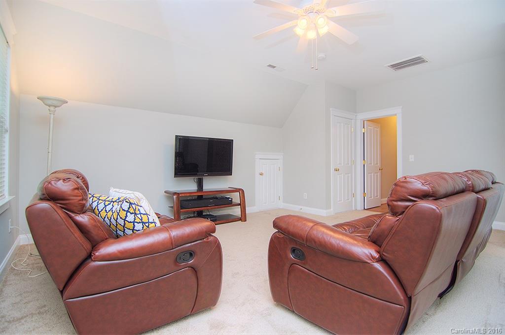 Lake Shore - Residential