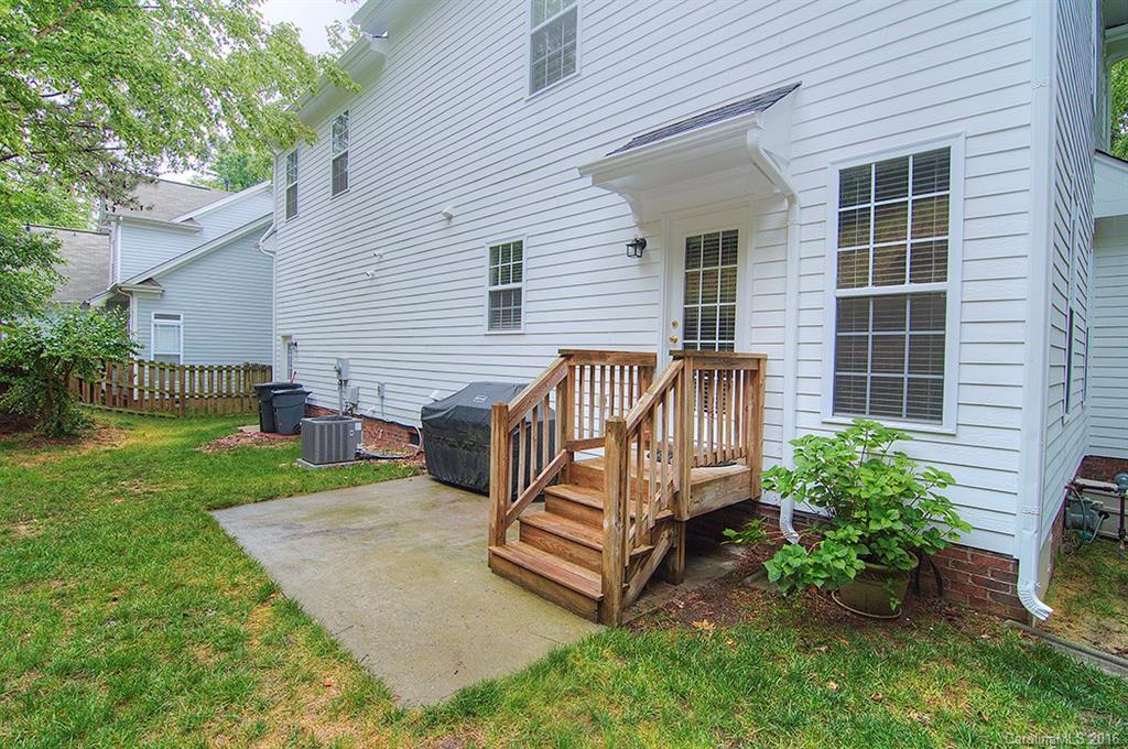 Lake Shore - Residential