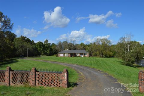 2294 Wilkesboro Highway Statesville NC 28625