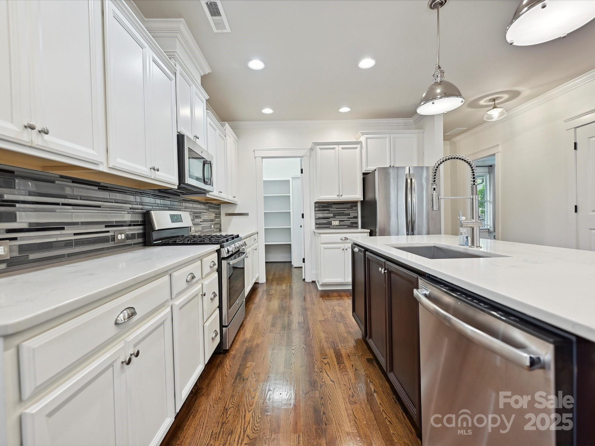 Riverwalk - Residential